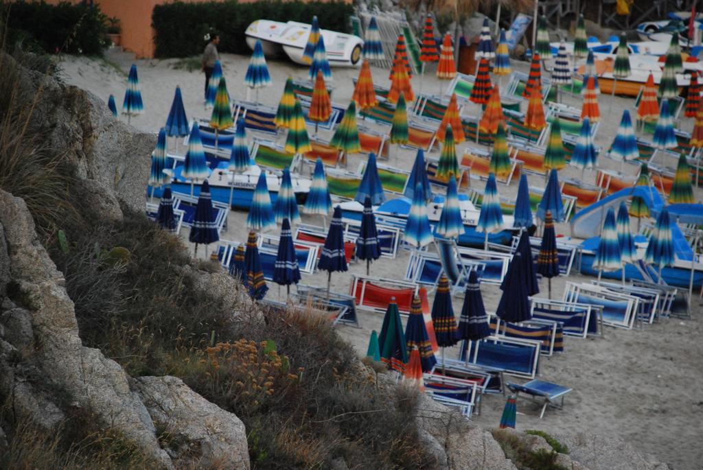 Residence Hotel La Taverna Capo Vaticano Exterior foto