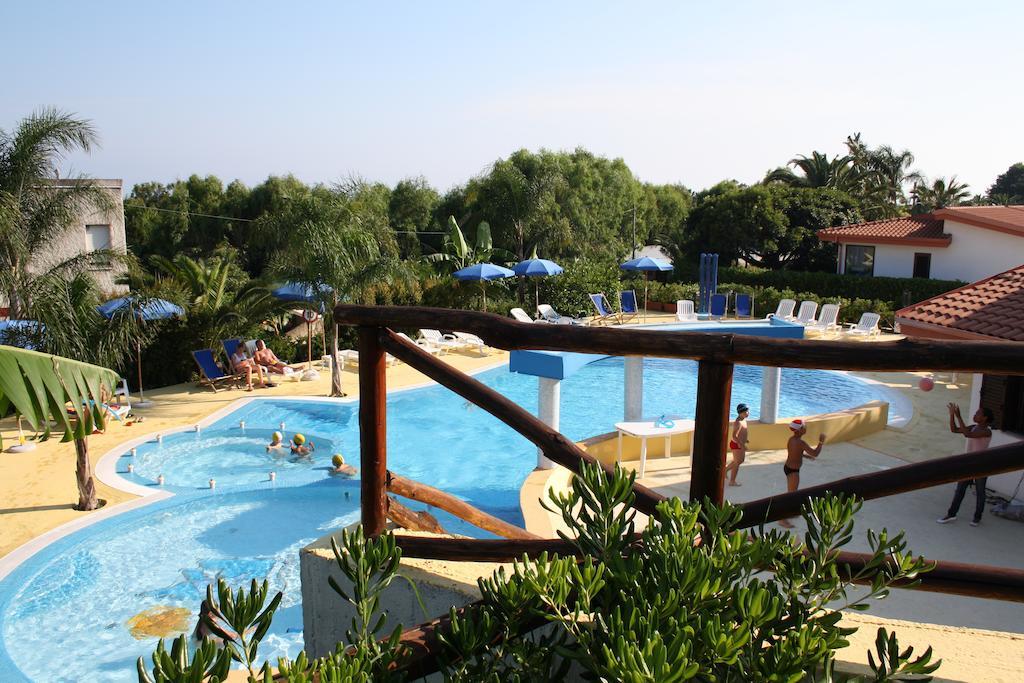 Residence Hotel La Taverna Capo Vaticano Exterior foto