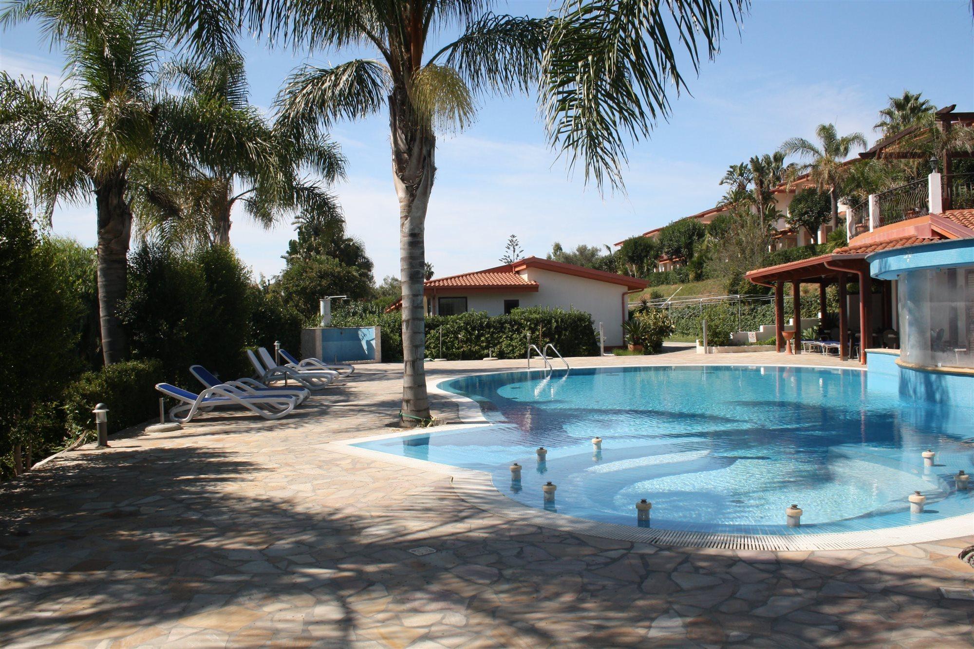 Residence Hotel La Taverna Capo Vaticano Exterior foto